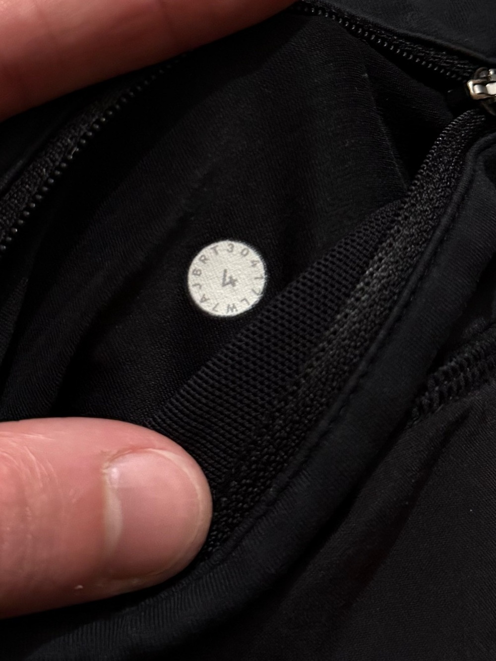 Lululemon Speed Up Shorts - Picture 7 of 7